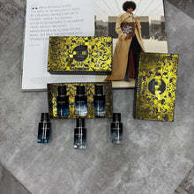 Load image into Gallery viewer, Perfume