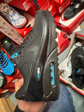 Load image into Gallery viewer, Shoes