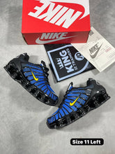Load image into Gallery viewer, Shoes