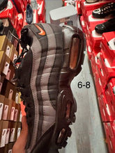 Load image into Gallery viewer, Shoes