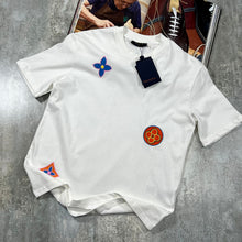 Load image into Gallery viewer, Tshirt