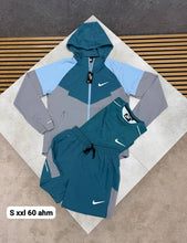 Load image into Gallery viewer, T-shirt