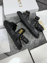 Load image into Gallery viewer, Slipper
