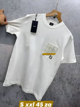 Load image into Gallery viewer, Tshirt