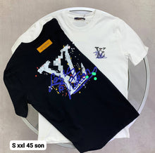 Load image into Gallery viewer, Tshirt