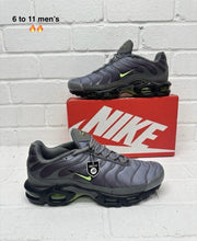 Load image into Gallery viewer, Shoes