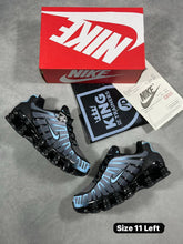 Load image into Gallery viewer, Shoes