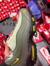 Load image into Gallery viewer, Shoes