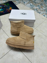 Load image into Gallery viewer, Shoes