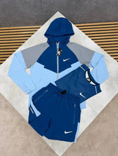 Load image into Gallery viewer, T-shirt