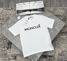 Load image into Gallery viewer, Tshirt