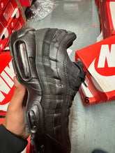 Load image into Gallery viewer, Shoes