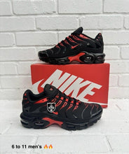 Load image into Gallery viewer, Shoes