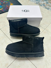 Load image into Gallery viewer, Shoes