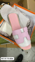 Load image into Gallery viewer, Slipper