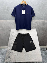 Load image into Gallery viewer, T-shirt