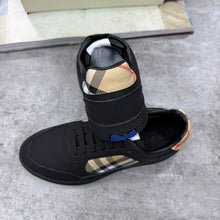 Load image into Gallery viewer, Shoes