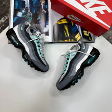 Load image into Gallery viewer, Shoes