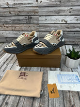 Load image into Gallery viewer, Shoes