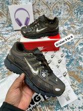 Load image into Gallery viewer, Shoes