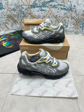 Load image into Gallery viewer, Shoes