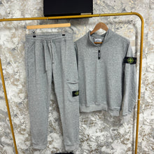 Load image into Gallery viewer, Tracksuit