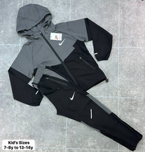 Load image into Gallery viewer, Tracksuit boy