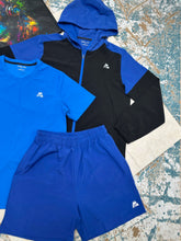 Load image into Gallery viewer, Tshirt