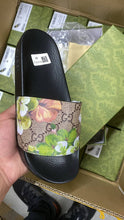 Load image into Gallery viewer, Slipper