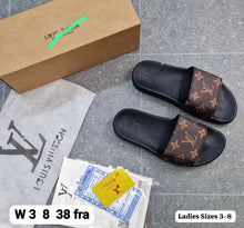 Load image into Gallery viewer, Slipper