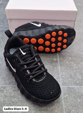 Load image into Gallery viewer, Shoes