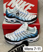 Load image into Gallery viewer, Shoes