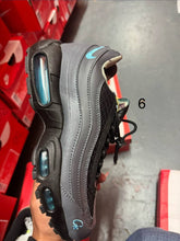 Load image into Gallery viewer, Shoes
