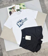 Load image into Gallery viewer, Tshirt