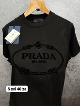Load image into Gallery viewer, Tshirt