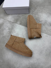 Load image into Gallery viewer, Shoes