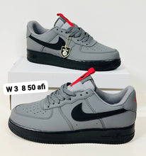 Load image into Gallery viewer, Shoes