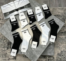 Load image into Gallery viewer, Socks