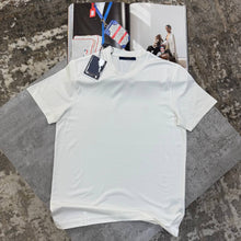 Load image into Gallery viewer, Tshirt