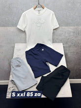 Load image into Gallery viewer, T-shirt