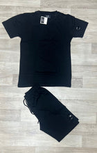 Load image into Gallery viewer, Tshirt