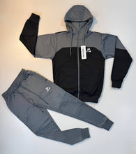 Load image into Gallery viewer, Tracksuit