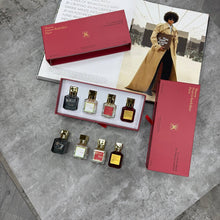 Load image into Gallery viewer, Perfume