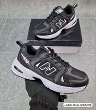Load image into Gallery viewer, Shoes
