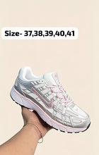 Load image into Gallery viewer, Shoes