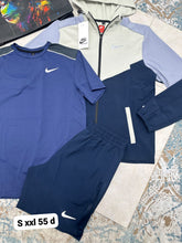 Load image into Gallery viewer, T-shirt