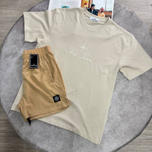 Load image into Gallery viewer, Tshirt