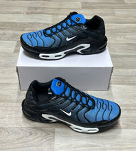 Load image into Gallery viewer, Shoes