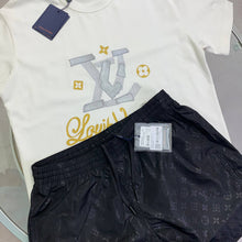 Load image into Gallery viewer, Tshirt