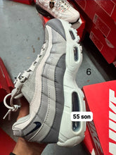 Load image into Gallery viewer, Shoes